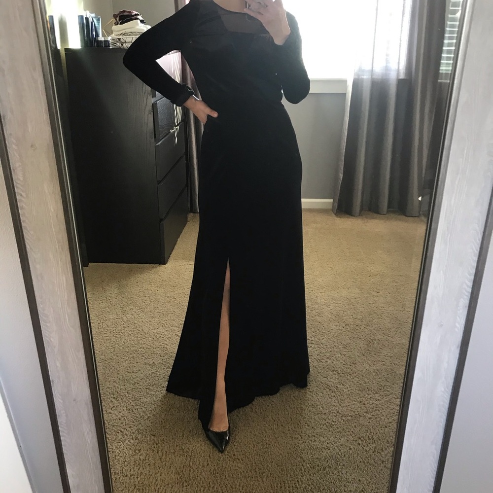 Elegant and classy formal gown.